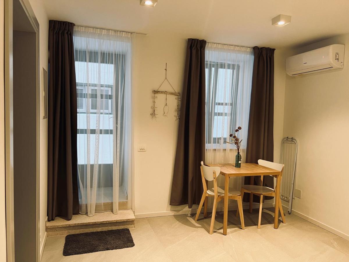 Luxury Apartments Azalea Примоштен Экстерьер фото