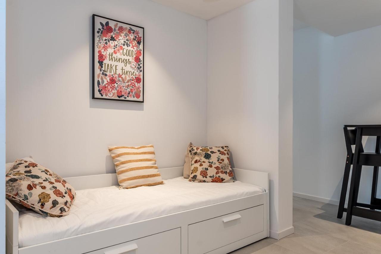 Luxury Apartments Azalea Примоштен Экстерьер фото
