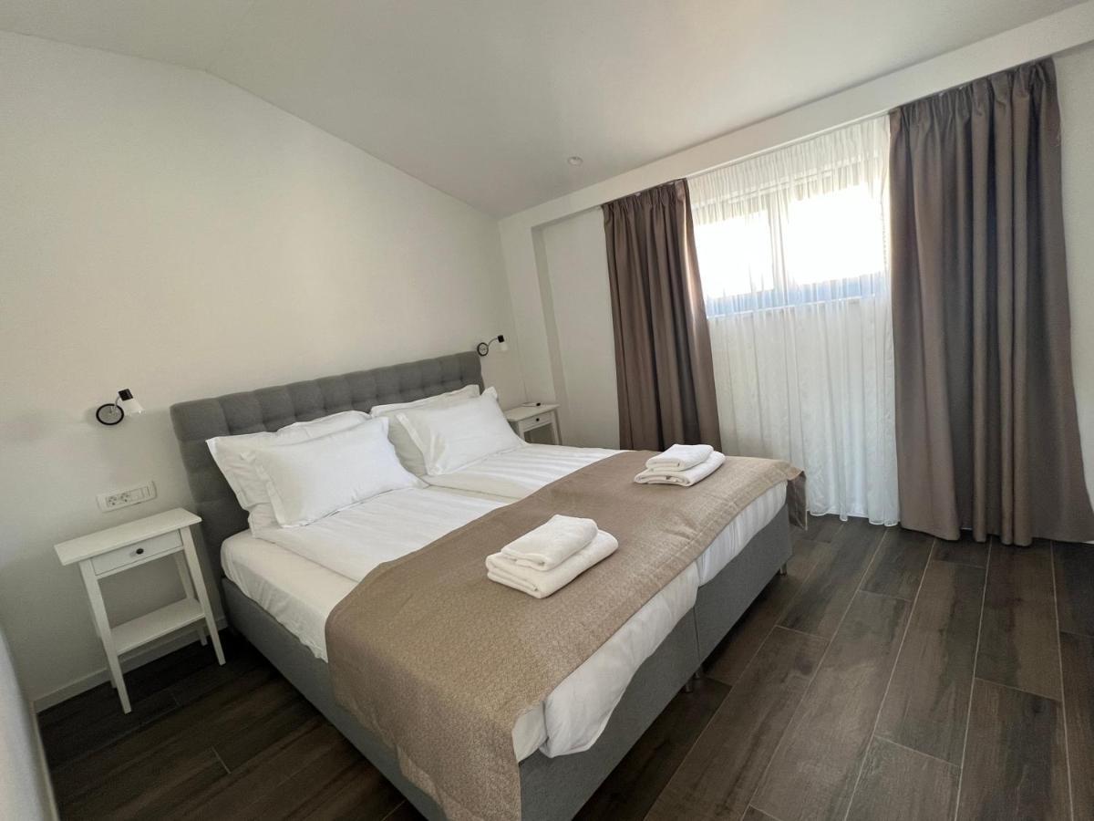 Luxury Apartments Azalea Примоштен Экстерьер фото