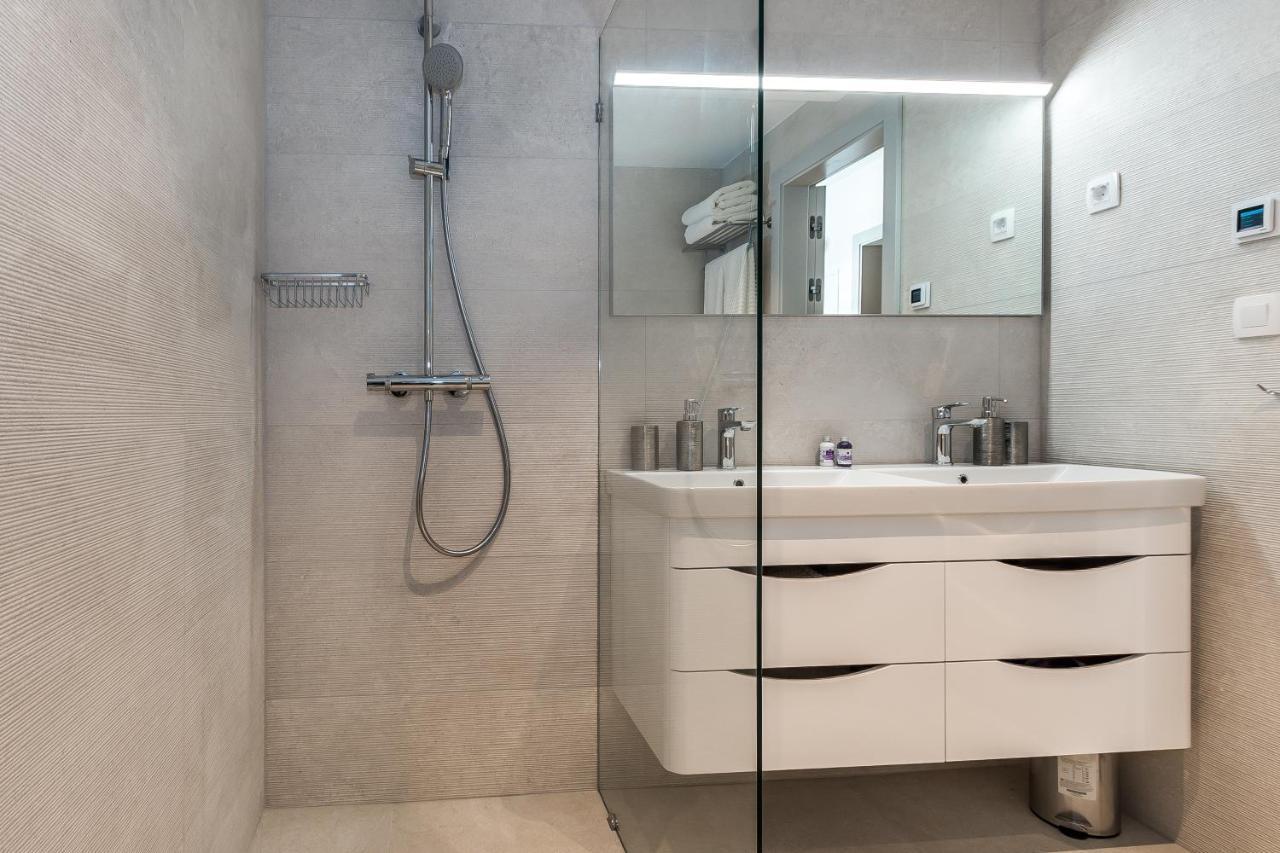 Luxury Apartments Azalea Примоштен Экстерьер фото