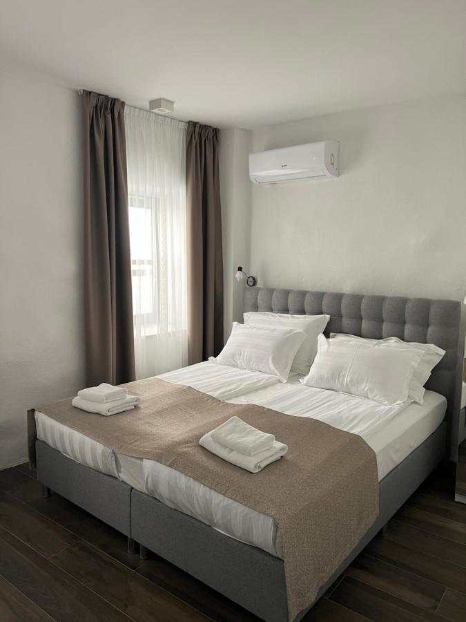 Luxury Apartments Azalea Примоштен Экстерьер фото